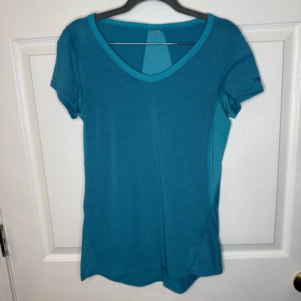 Marmot Women’s Outdoor Activewear V Neck Top Size Small Color Blue GUC
